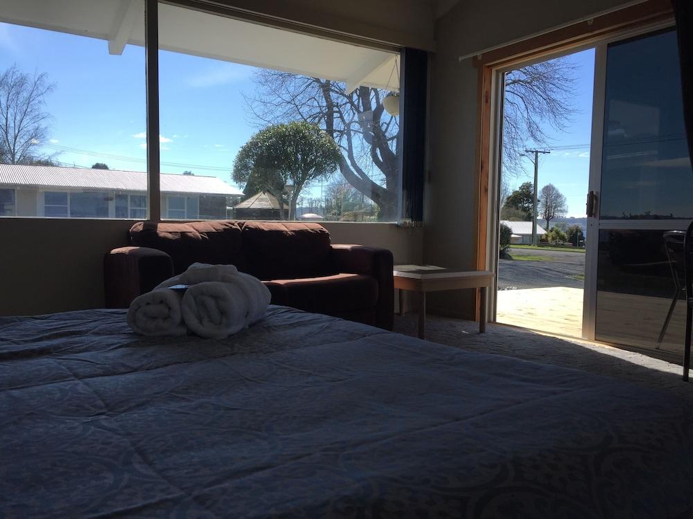 Jack & Di'S Lakefront Motel Rotorua Exteriör bild