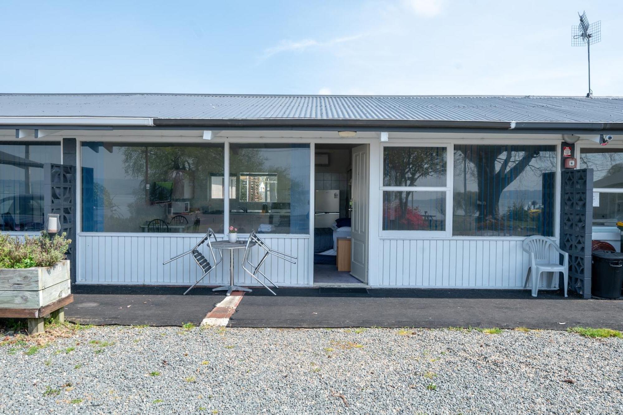 Jack & Di'S Lakefront Motel Rotorua Exteriör bild